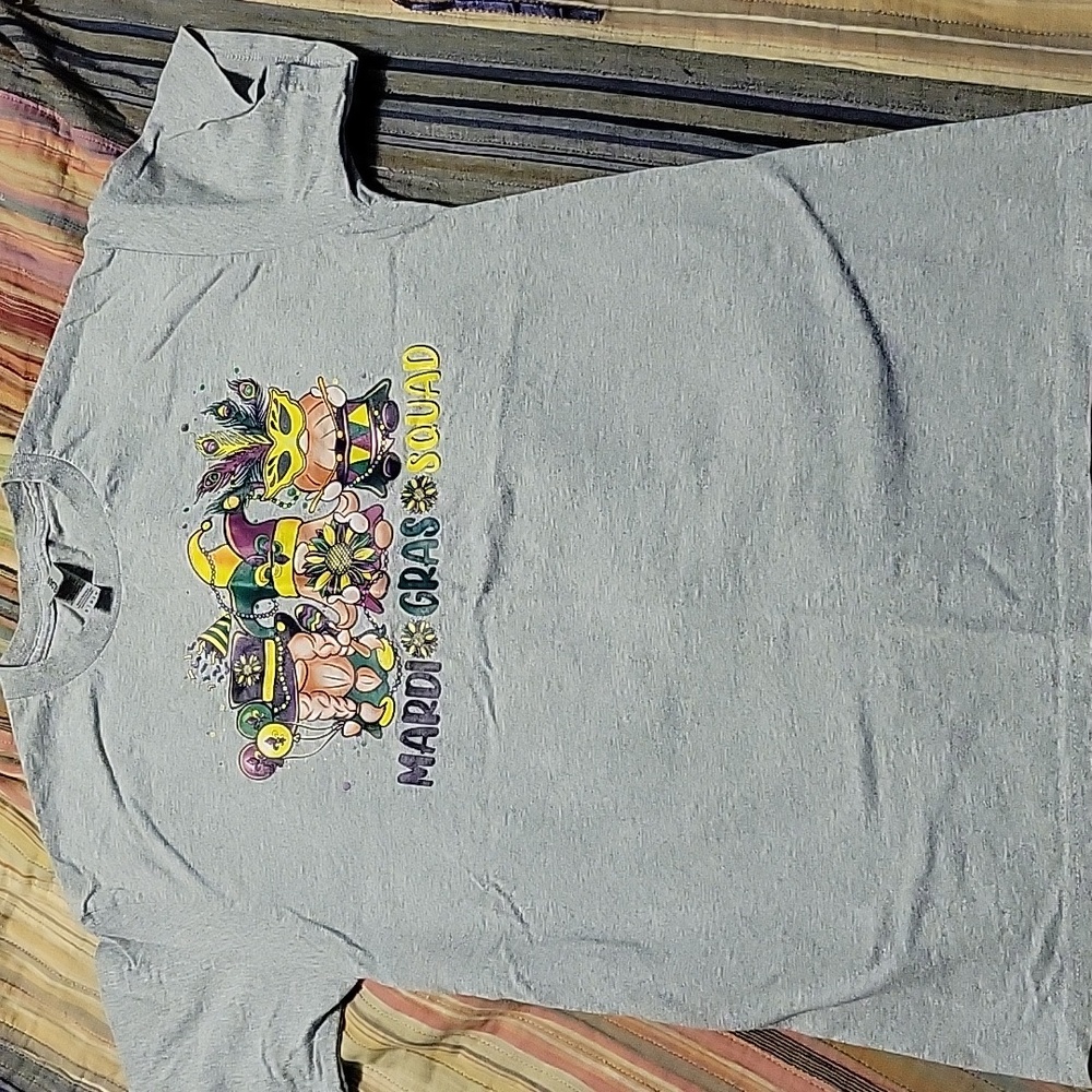 Gildan Mardi Gras Squad T-Shirt - Light Gray